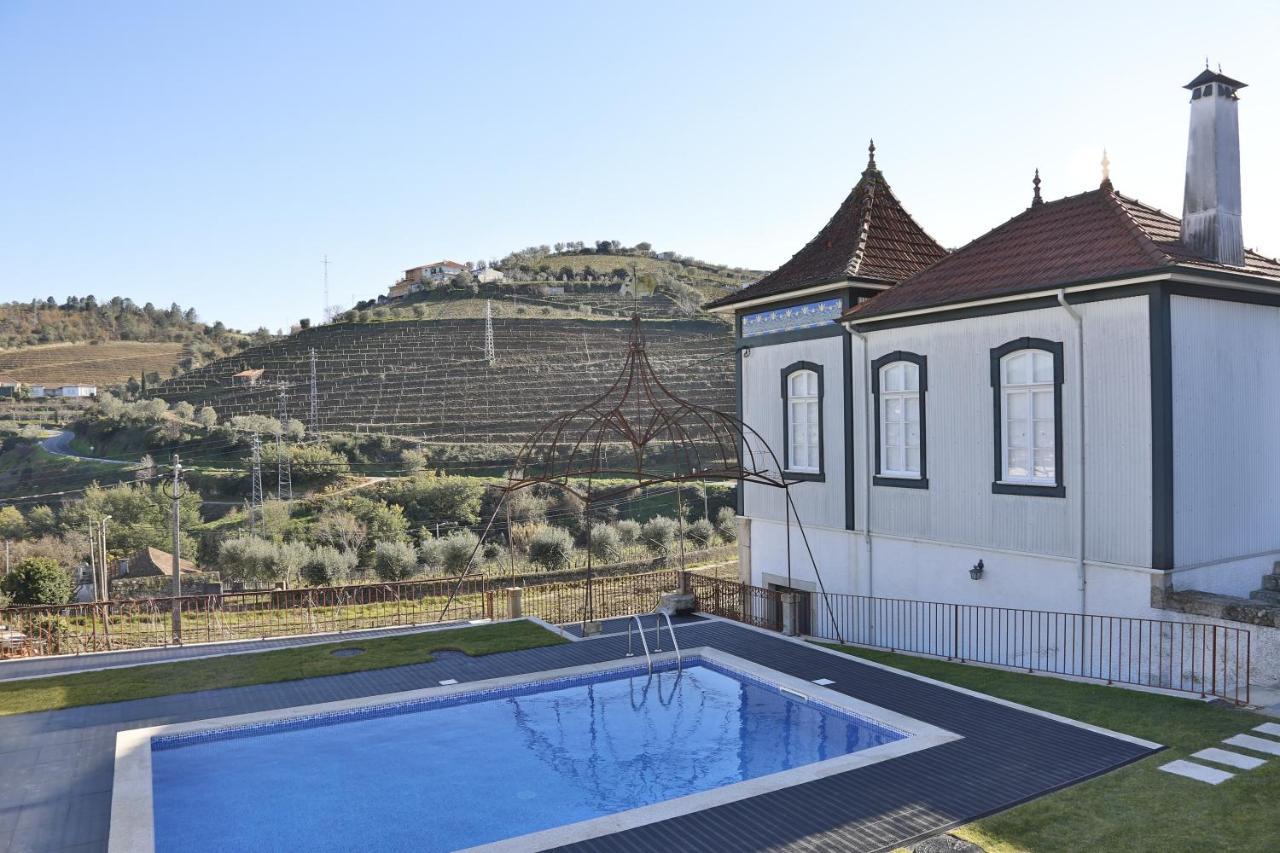 Gasthaus Casa De Cambres Lamego Exterior foto